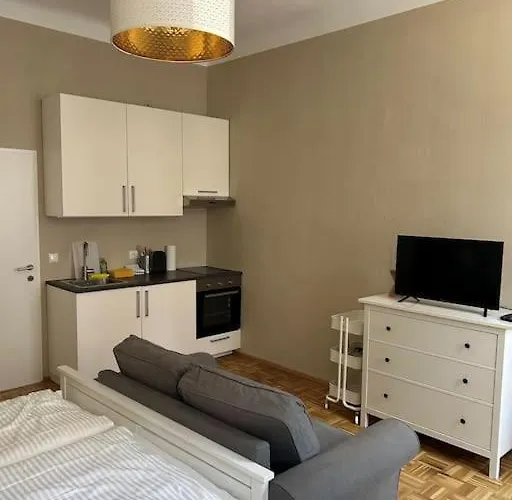 Apartament Sehr Schoene Und Gemuetliche - Perfekte U-bahn Anbindung Wiedeń